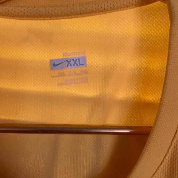 Nike muscle shirt live strong tank top - Picture 4 of 4